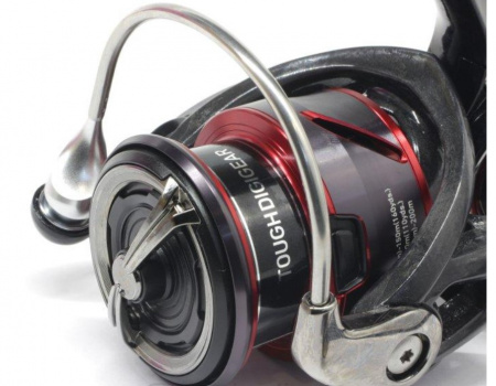 Катушка Daiwa 20 Fuego LT 2500-XH