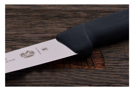 Нож Victorinox обвалочный 5.5603.14